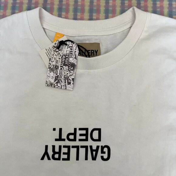 Gallery Dept Souvenir Tee Black And White - Picture 2 of 5